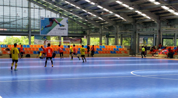 Tukang Sukat Tanah TUKANG SUKAT TANAH: Sukan Futsal Enam 