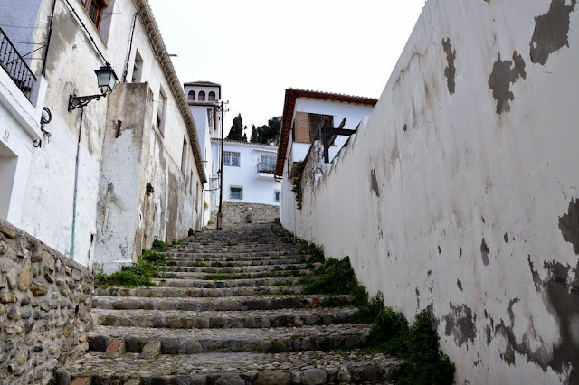 Granada i widoki z dzielnicy Albaicín