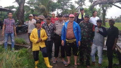 Melalui Program PKT Desa Mekar Kondang Lakukan Normalisasi Saluran Air Pertanian