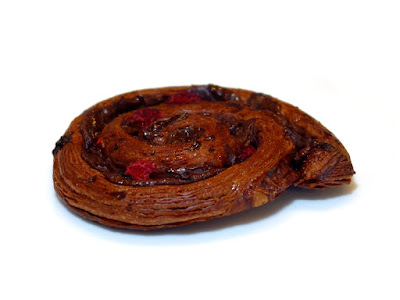 チェリーベリーショコラのエスカルゴ | Boulangerie Comète（ブーランジュリーコメット）