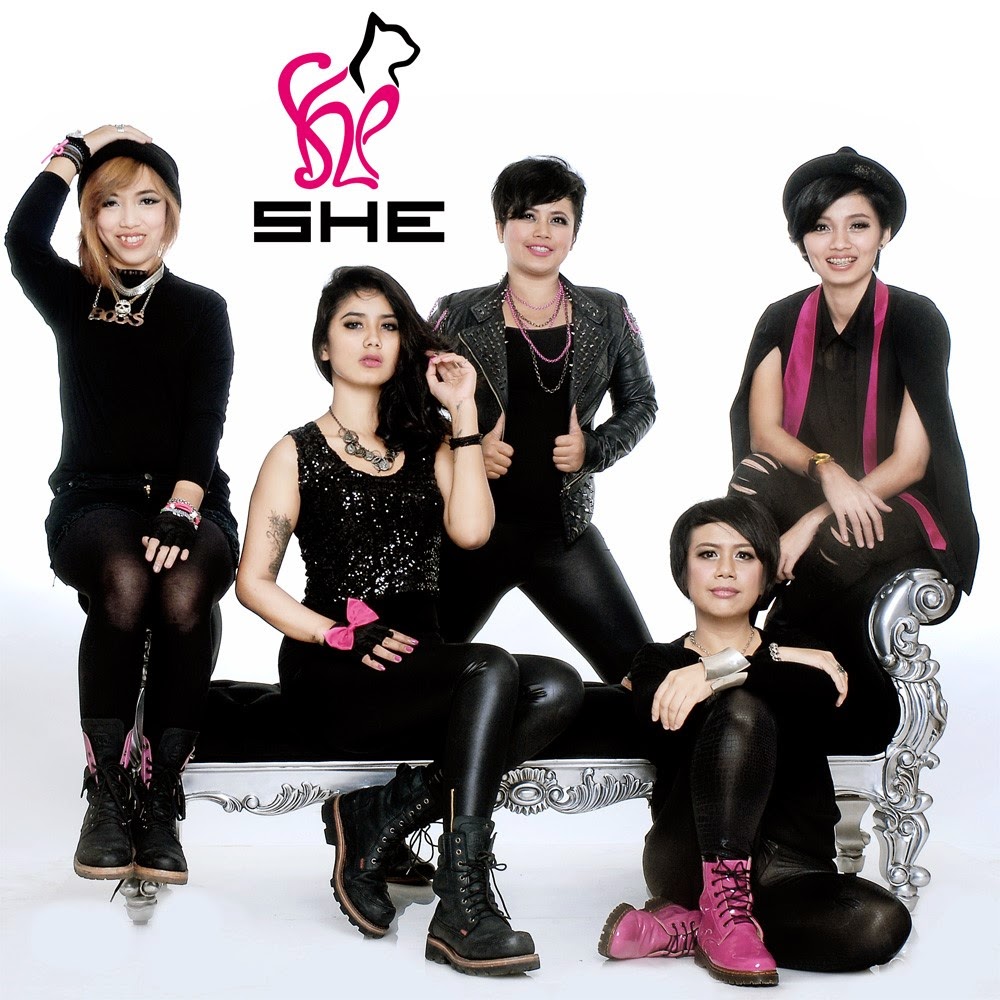 SHE - Don't Give Up mp3