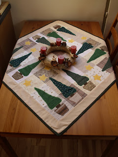 Patchwork karácsonyi asztalterítő