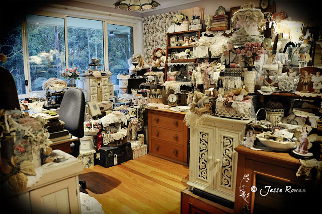 Lace Age Girl Studio Tour 2016 https://lace-age-girl.blogspot.com.au/2016/07/my-creative-space-where-women-create.html?showComment=1468574219804#c445309567340364573