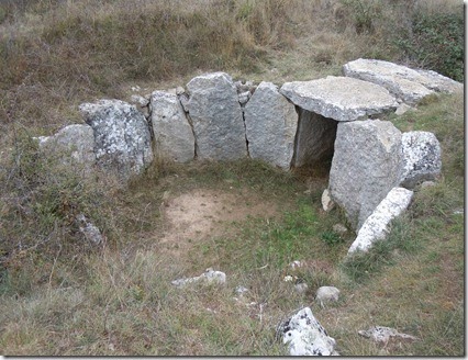Dolmen de El Morueco, Huidobro (Burgos). Dolmen de El Morueco, Huidobro (Burgos).