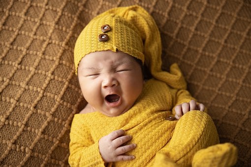 5 Penyebab Bayi Sering Ngulet Dan Cara Mengatasinya