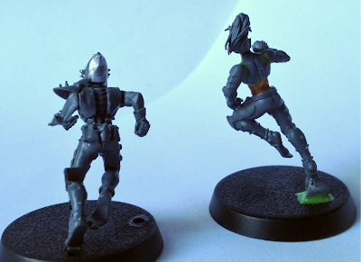 Kitbashed Blood Bowl Dark Elf Linewoman and Runner Back