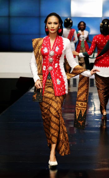 Kumpulan Foto Model Baju Kebaya Kartini - Trend Baju Kebaya