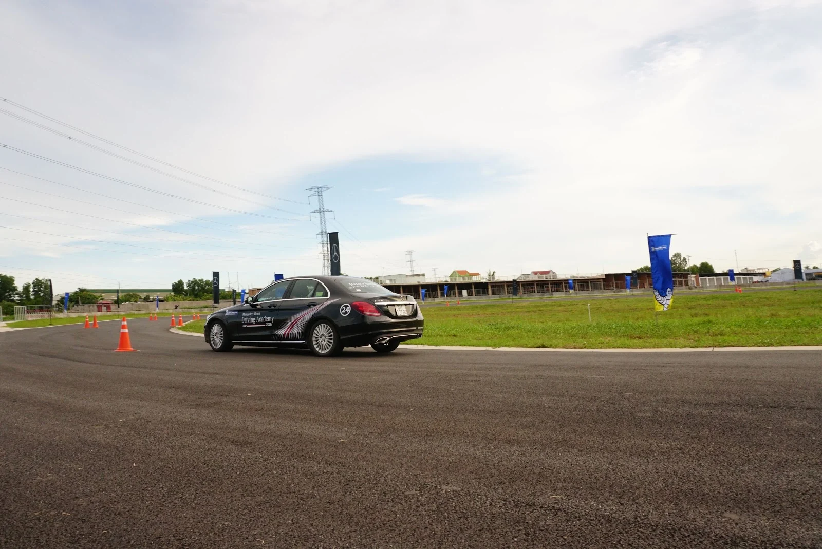 Mercedes-Benz Driving Academy 2016