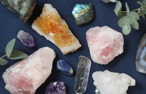 Using Crystals for Specific Purposes: Health and Prosperity