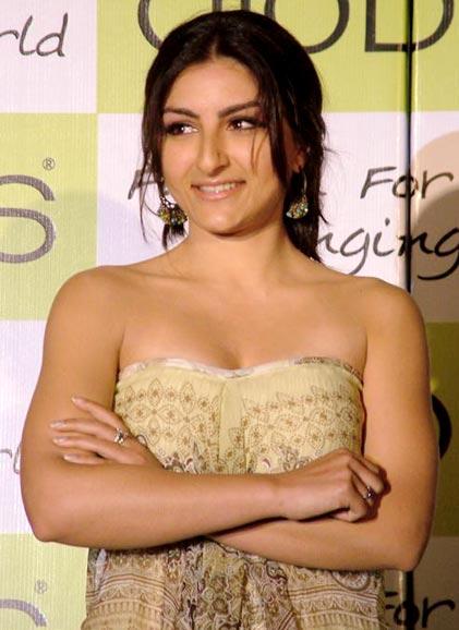 soha ali khan wallpapers. Soha ali khan wallpapers 2011