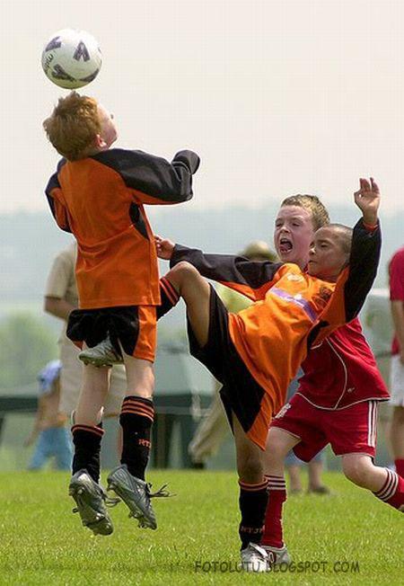 gambar bola lucu 2  almari cadangan 2