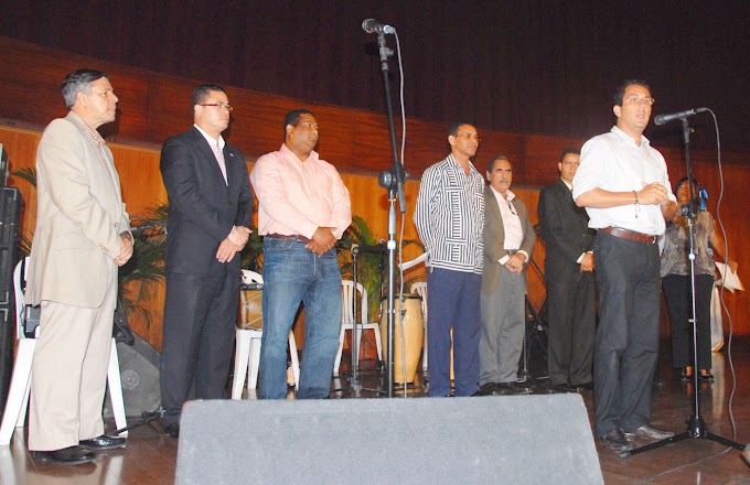 AUTORIDADES DE LA UASD REALIZAN ACTO ARTÍSTICO EN HONOR A FENECIDO LÍDER ESTUDIANTIL AMÍN ABEL HASBÚN