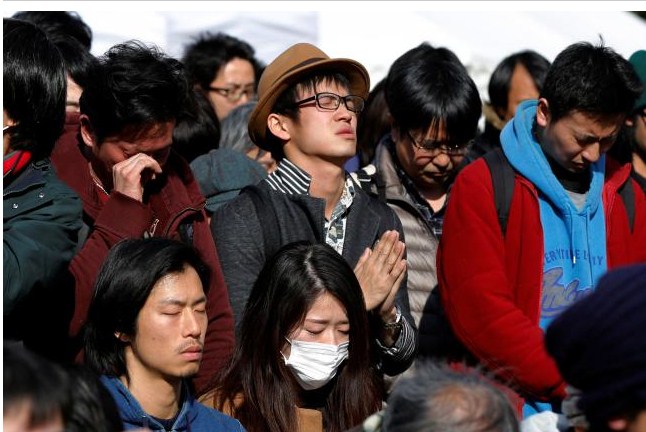 Japan recalls tsunami, nuclear tragedy