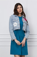 Primăvară Chic: Jachete Trendy pentru Femei