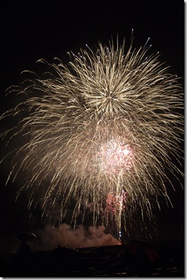 2010_0704_AFA-fireworks-112