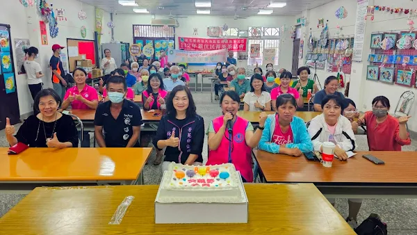 ▲彰化縣芳苑區新住民社區服務據點結合移民署彰化服務站多元文化宣講，6日在芳苑鄉三合社區活動中心辦理「新住民菁英茶話會」第二場活動。（記者林明佑翻攝）