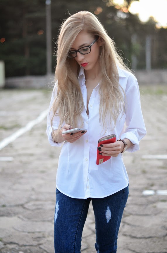 BLUE JEANS, WHITE SHIRT & RED CONVERSE / Cudawianki handmade