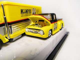 hot wheels mooneyes   ford truck  coe