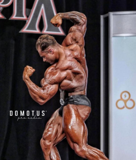 Classic Physic bodybuilder Chris Bumstead