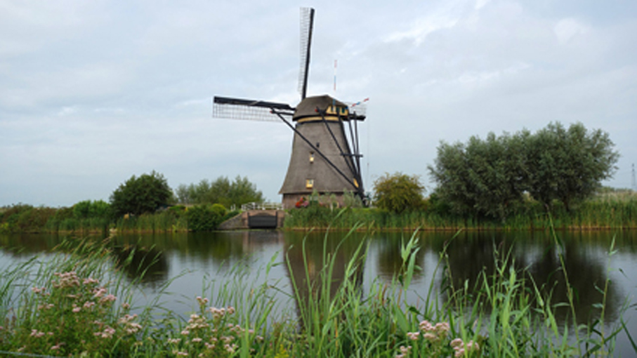 Wisata ke Desa Kinderdijk  di Negara Belanda Wisata