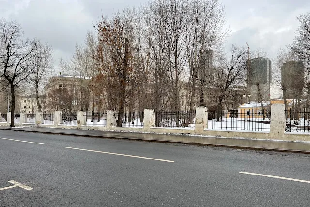 Павловская улица, бывшая Городская клиническая больница № 4
