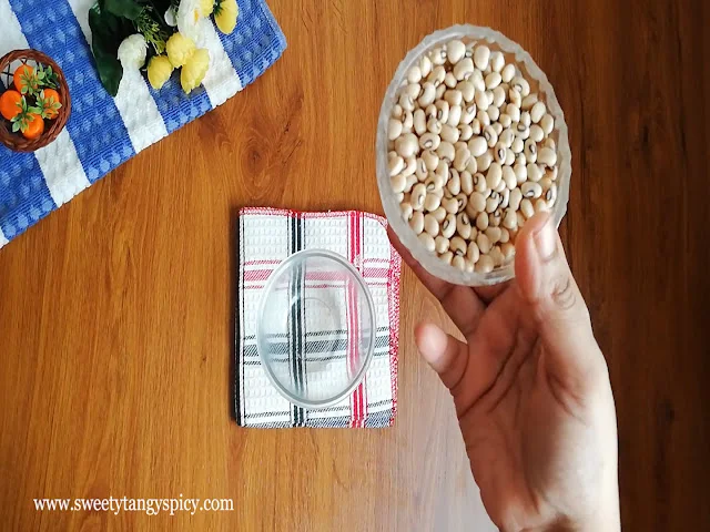 Soaking cowpeas for Olan preparation