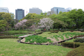 Nature blended with modernity, East Garden, Tokyo