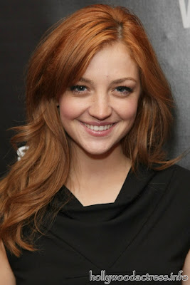 Abby Elliott Hollywood Actress