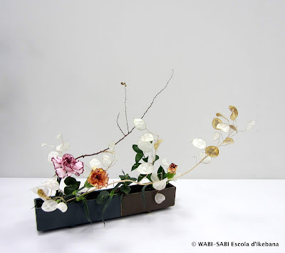 Ikebana-jiyuka-freestyle-wabisabi-escoladikebana