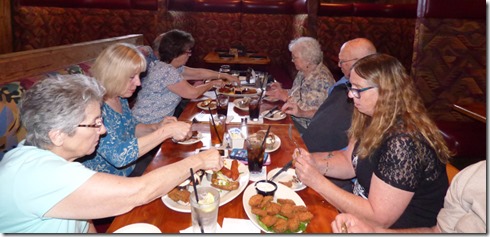 Marcia, Patti, Sandy, Arny, Mom, Dad, Rochelle, Roger at Black Angus