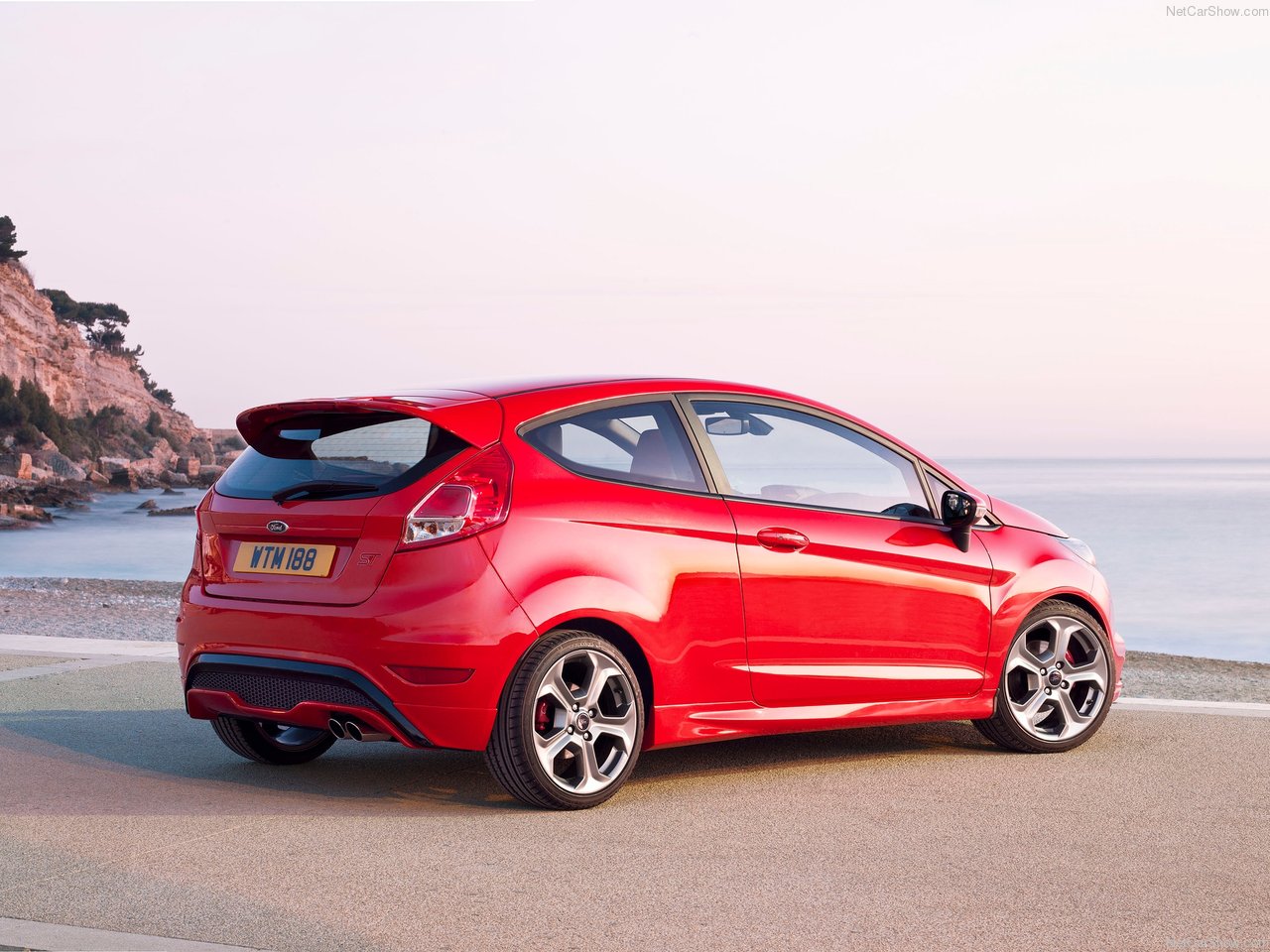 Ford Fiesta ST 2013 wallpapers