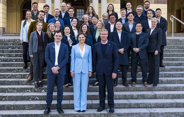 Crown Princess Victoria wore a light blue wool straight blazer by Zara ZW collection, and a Dickey navy jacket by Veronica Beard