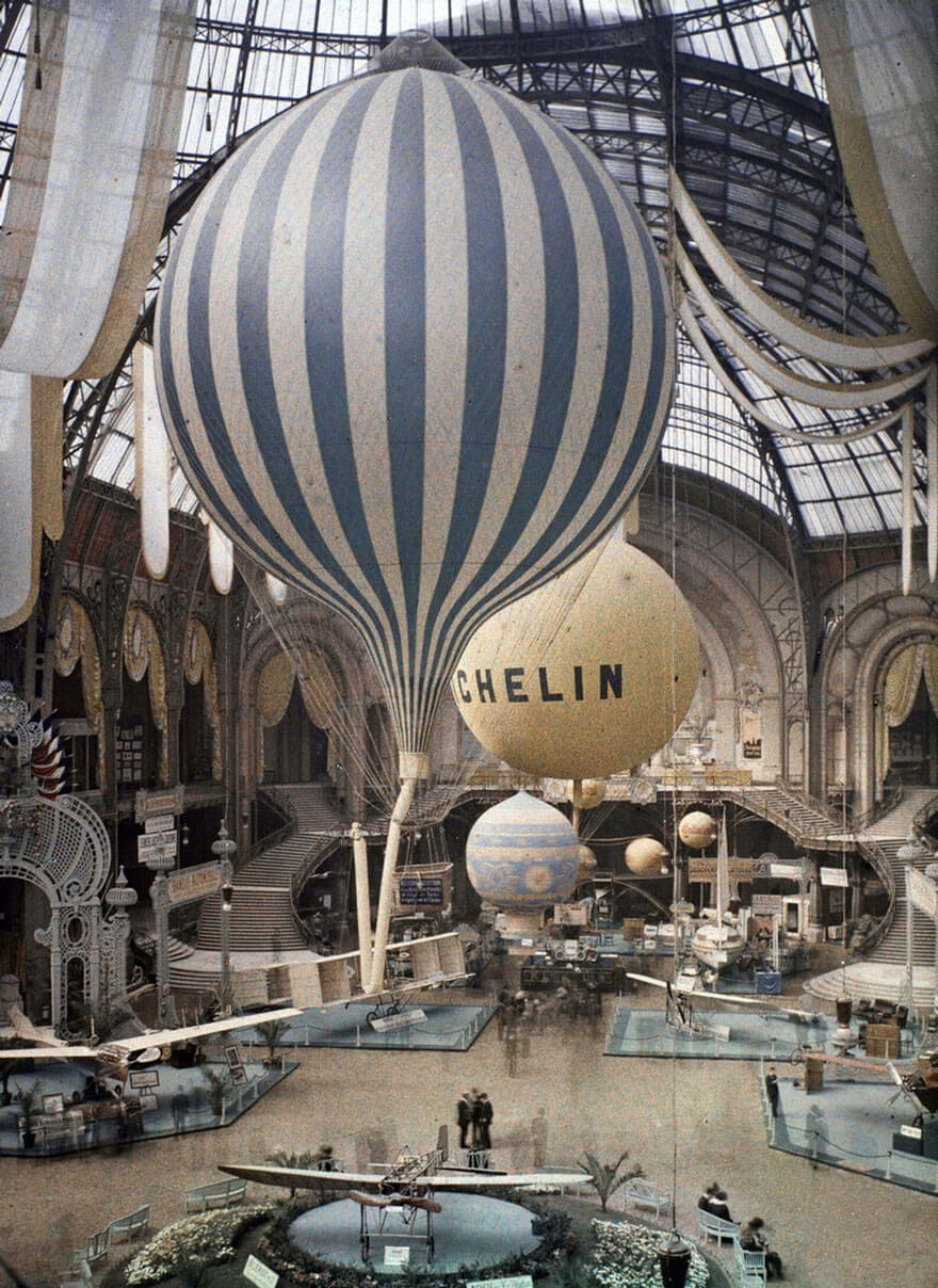 40 Old Color Pictures Show Our World A Century Ago - Air Balloons, Paris, 1914