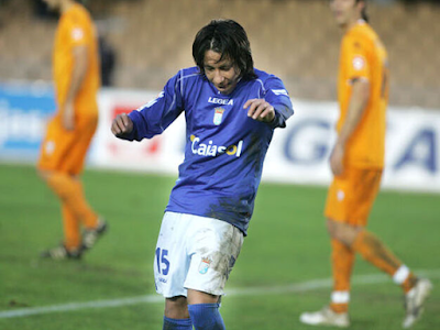 Brian Sarmiento, con la camiseta del Xerex, celebra un gol