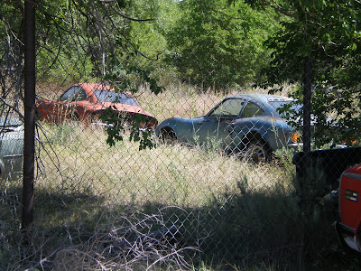 Entering Stinnet I spyed a couple of old Opel GT's along side the road