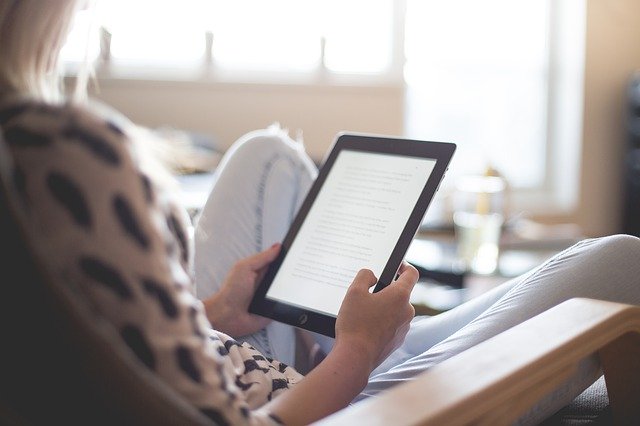 Benefits of self publishing a book