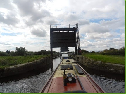DSCN1204  Guillotine Stop Lock at Southern end of New Junction Canal