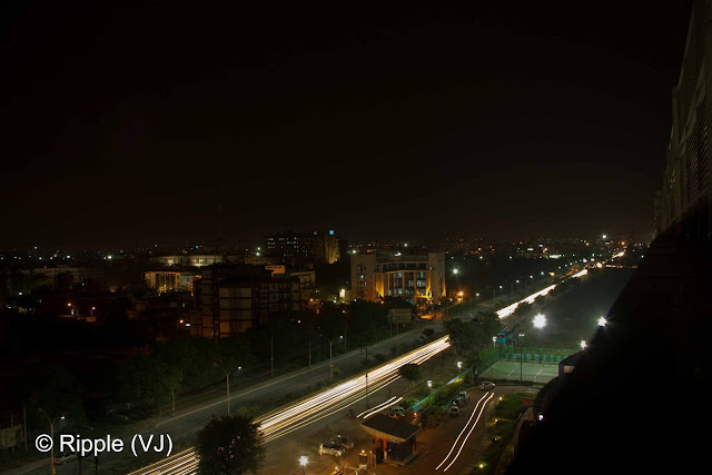 Posted by Ripple (VJ): Long road in Night, Noida