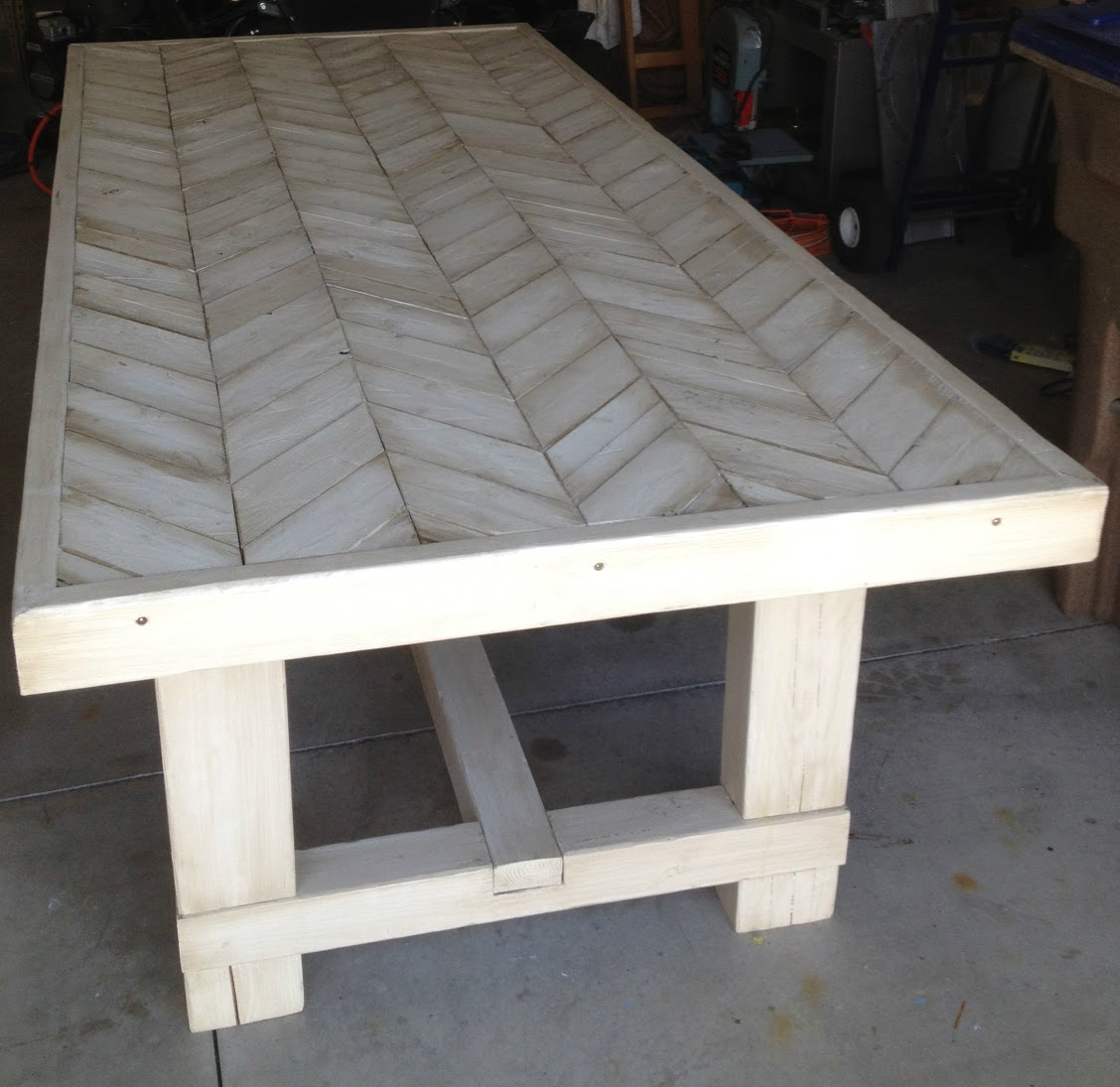 Dad Built This: Farmhouse Chevron Table