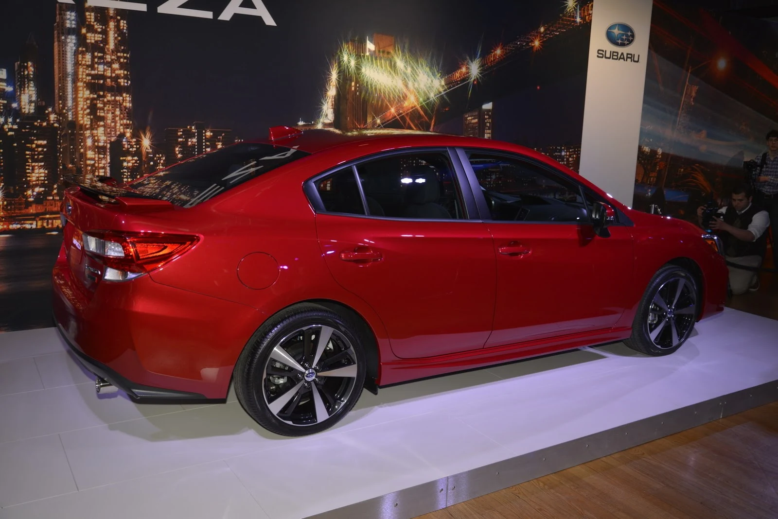 Cận cảnh Subaru Impreza 2017 tại New York Auto Show