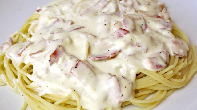 Espaguetis carbonara