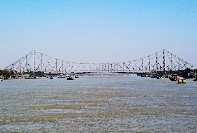 howrah bridge side view