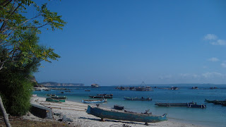 https://lomboqnet.blogspot.com/2011/12/wisata-pantai-pulau-lombok.html