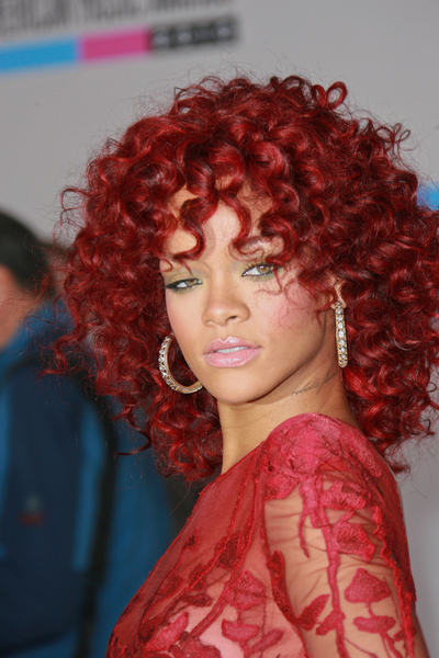 rihanna 2011 hair