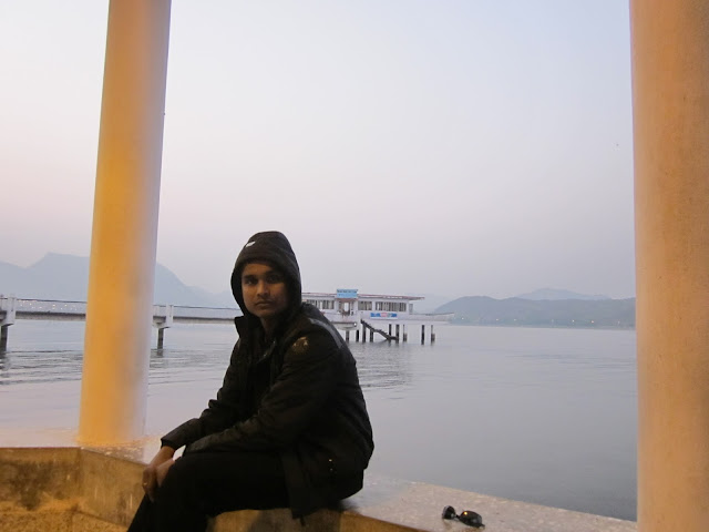 in fateh sagar lake