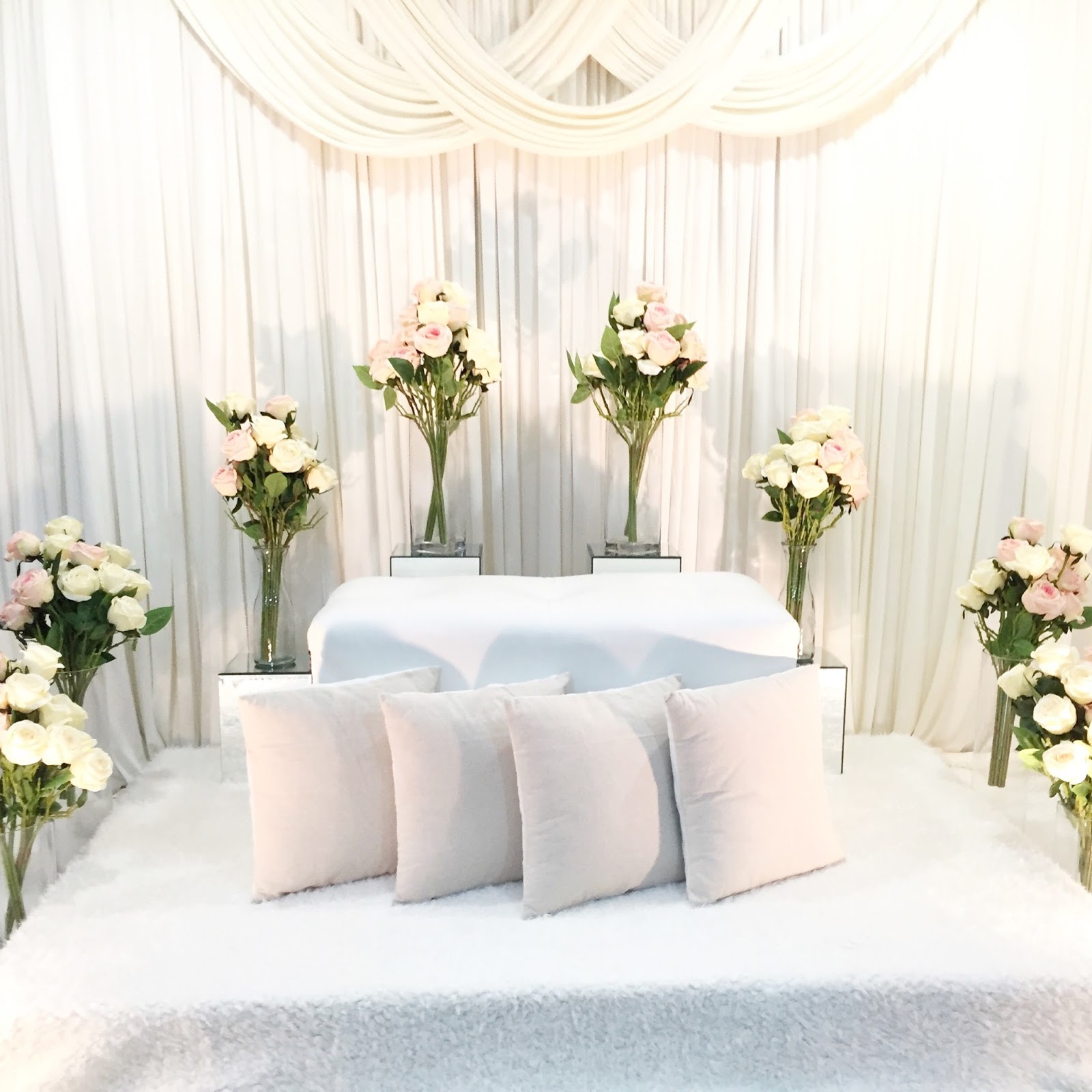 The Love Creation Mini Pelamin Tunang Saujana Impian 