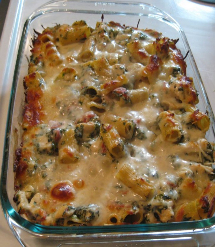 FOOD AND COOK : Chicken & Spinach Pasta Bake