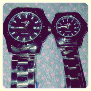 Swiss Army Couple Hexagon