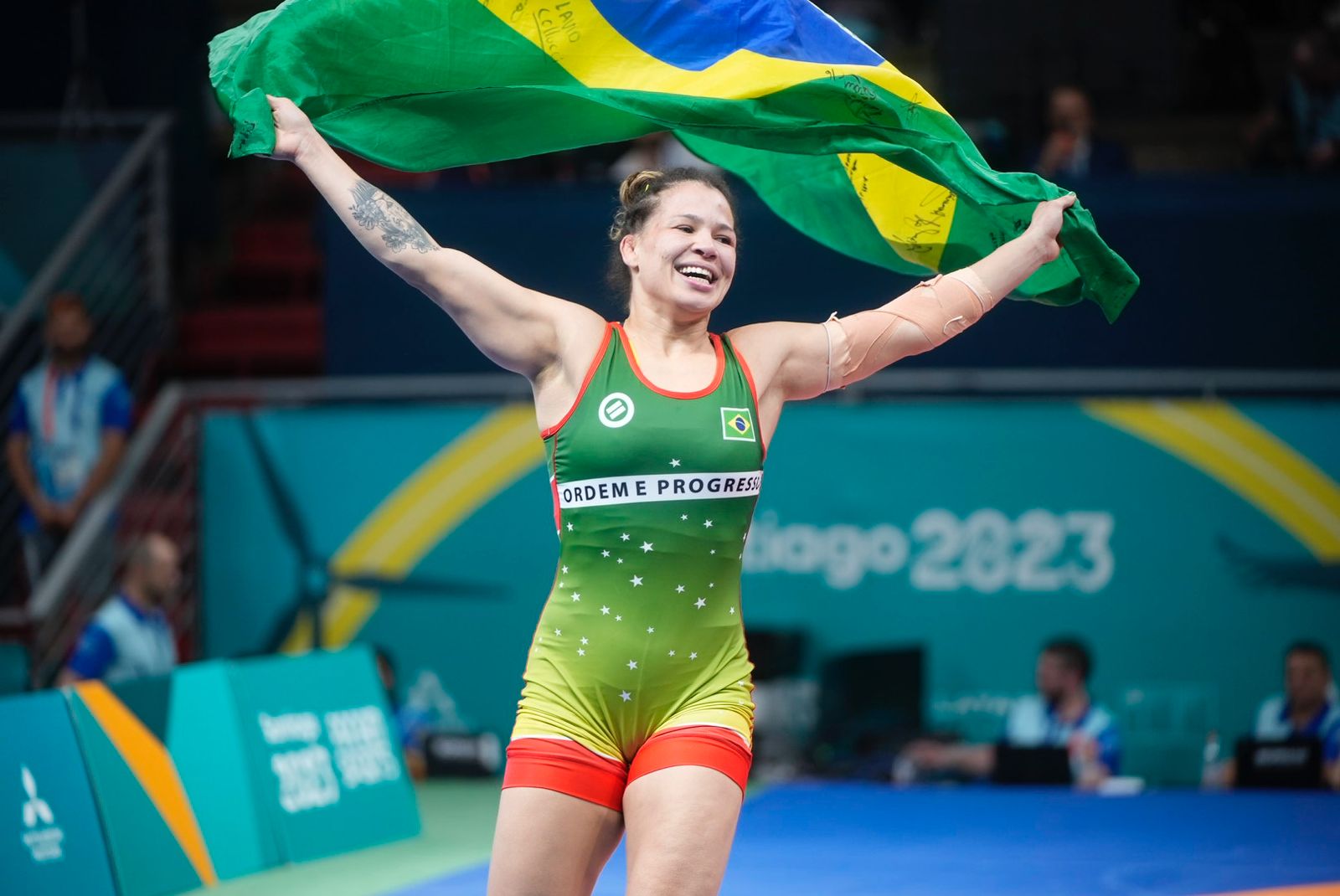 AS ATUAL - Mulheres dominam luta olímpica do Brasil