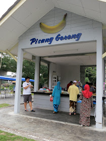 Pisang-Goreng-Stulang-Walk-Johor-Bahru-Malaysia